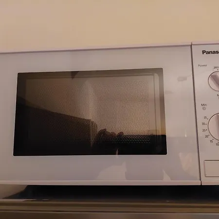 Cozy Home, 7 Beds, Wifi, Kitchen, Balcony, Center