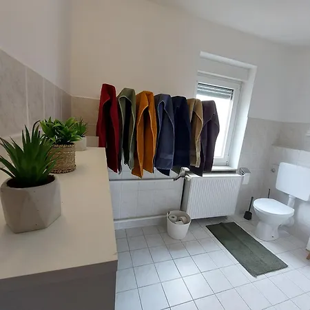 Cozy Home, 7 Beds, Wifi, Kitchen, Balcony, Center בית נופש בילפלד