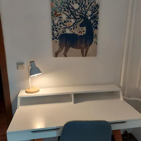 Dom wakacyjny Cozy Home, 7 Beds, Wifi, Kitchen, Balcony, Center