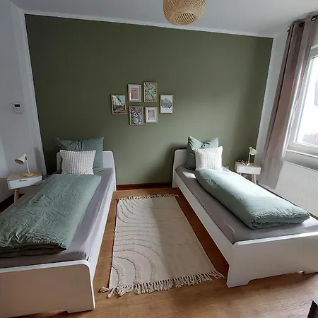 Dom wakacyjny Cozy Home, 7 Beds, Wifi, Kitchen, Balcony, Center *