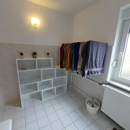 Cozy Home, 7 Beds, Wifi, Kitchen, Balcony, Center Dom wakacyjny Bielefeld