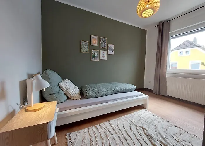 Cozy Home, 7 Beds, Wifi, Kitchen, Balcony, Center