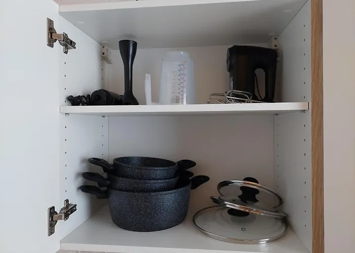 Cozy Home, 7 Beds, Wifi, Kitchen, Balcony, Center