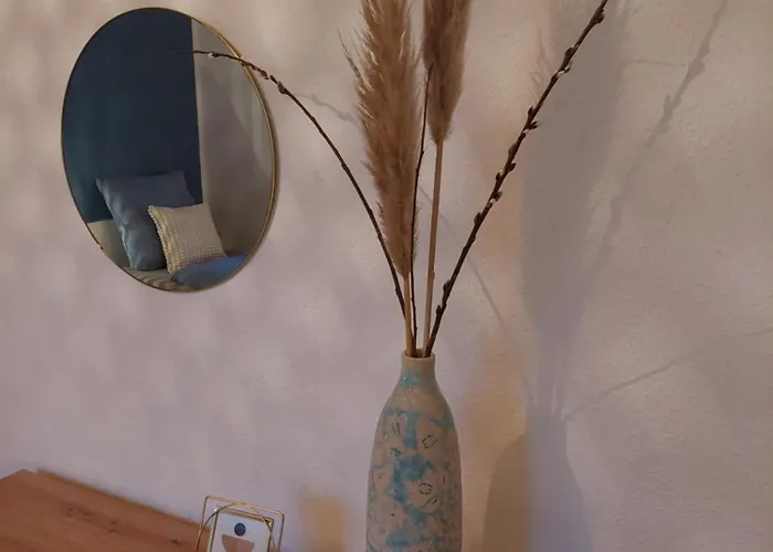 Cozy Home, 7 Beds, Wifi, Kitchen, Balcony, Center 度假居 *